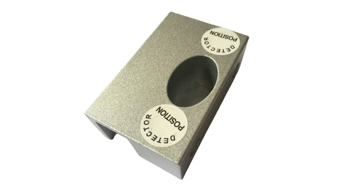 SOPORTE DE CERRADURA ELÉCTRICA DE PERNO DE LA SERIE VALUE, ABRE EN UN ÁNGULO DE 90 °